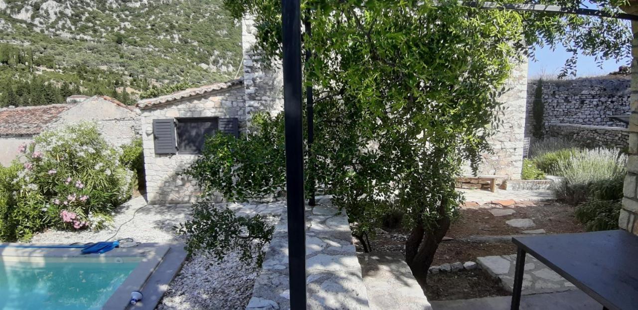 Les Villas de Qeparo Exterior foto