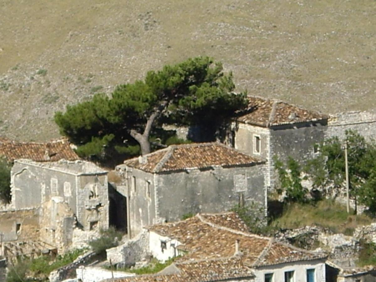 Les Villas de Qeparo Exterior foto
