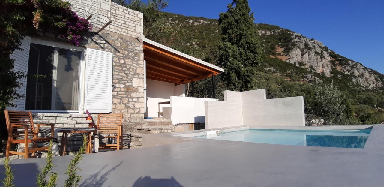 Les Villas de Qeparo Exterior foto