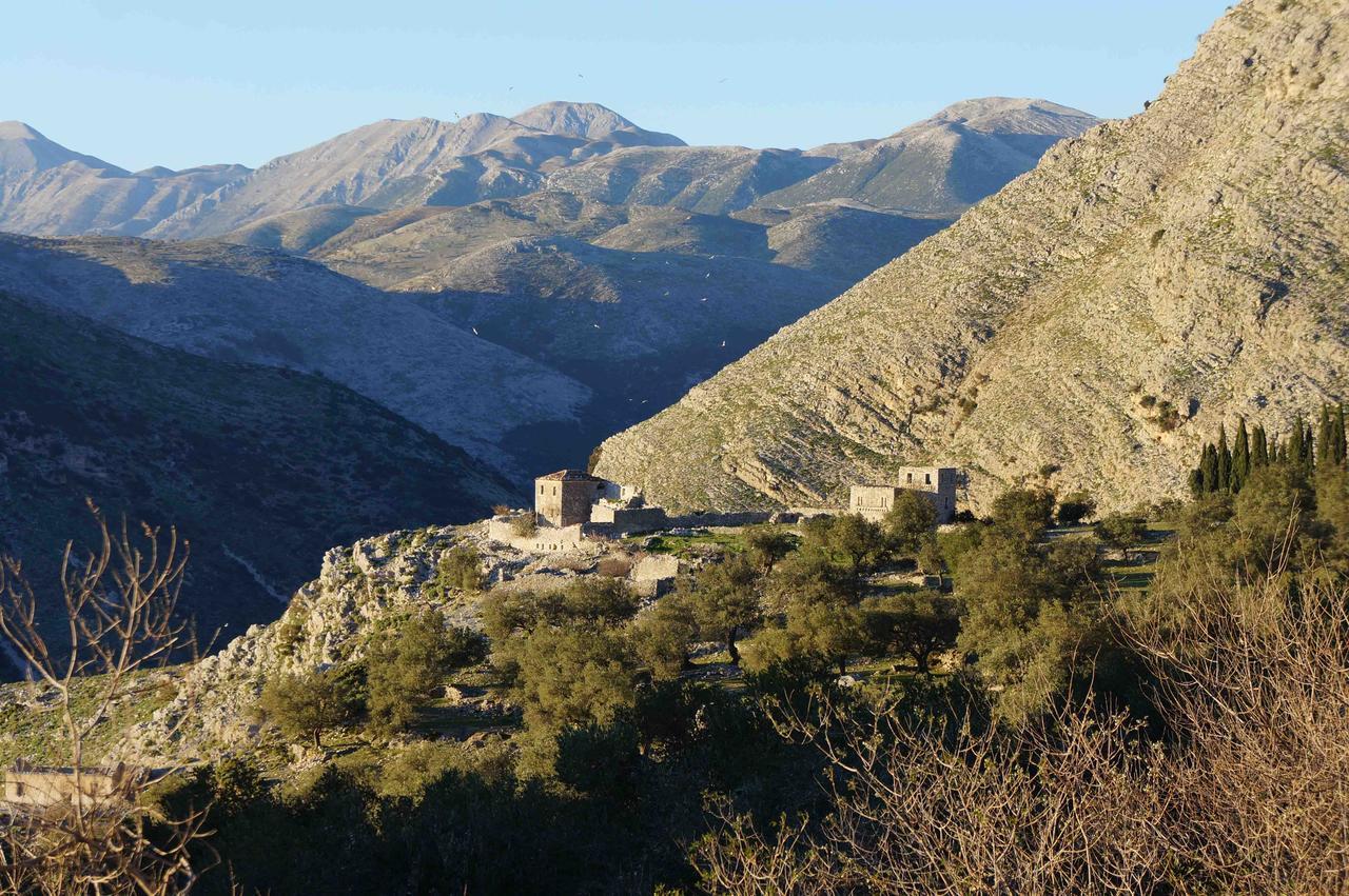 Les Villas de Qeparo Exterior foto